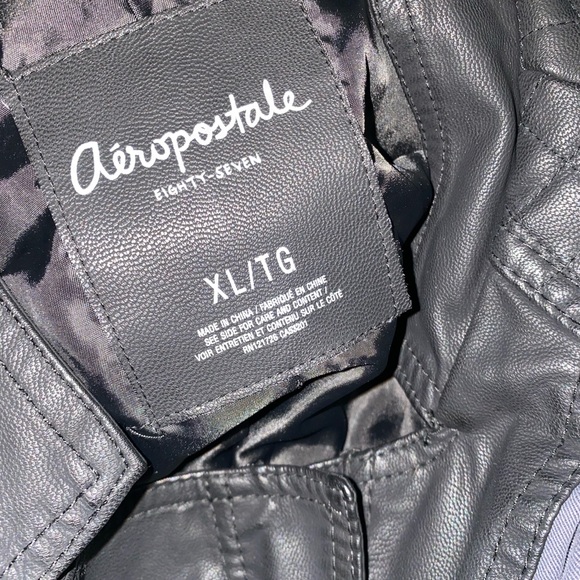 BNWT Aeropostale Bomber Jacket - Picture 3 of 4